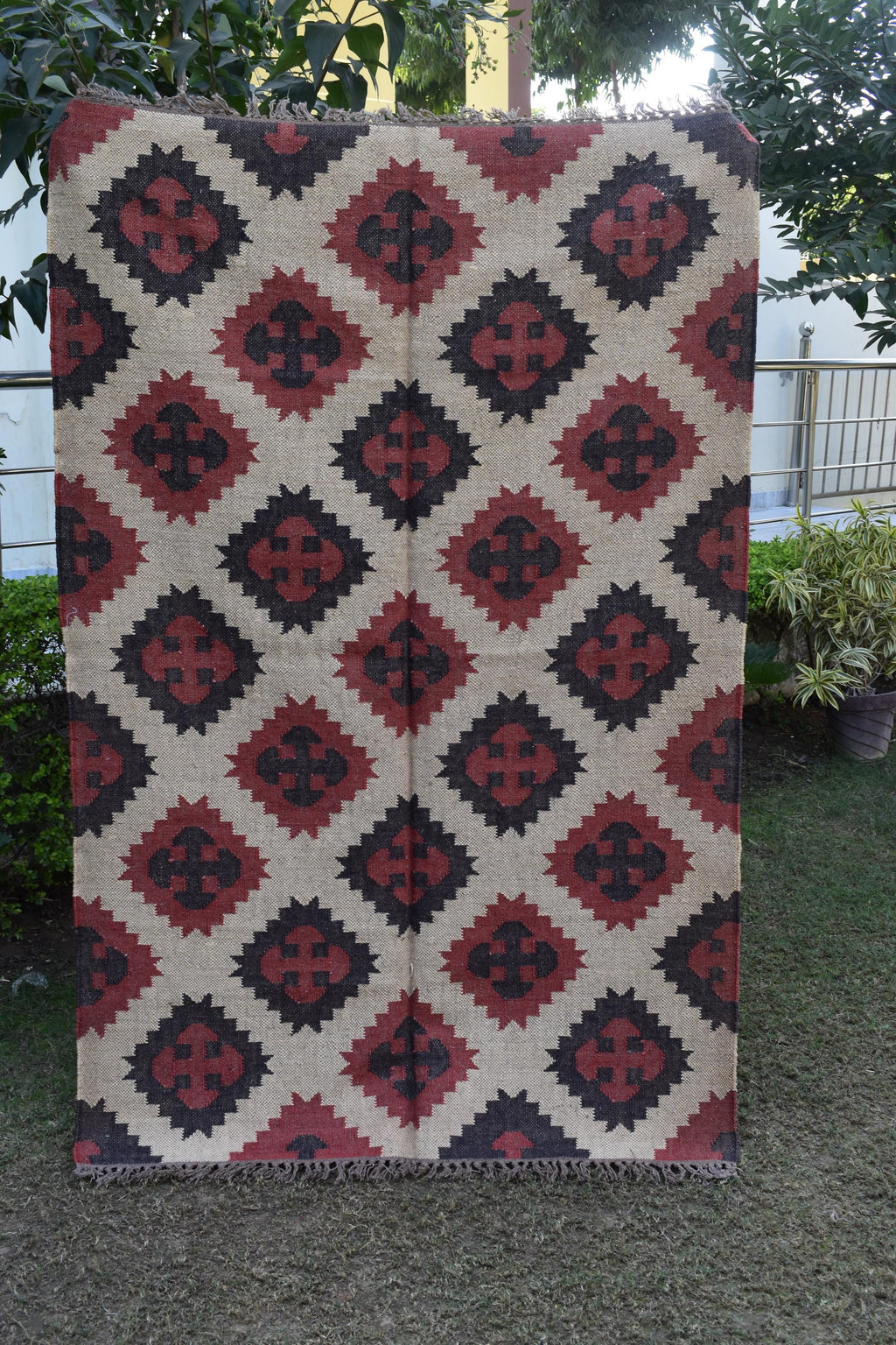 Handwoven Wool Jute Kilim Rug | Tribal Diamond Medallion Pattern | Boho Vintage Area Rug for Living Room & Bedroom Reversible Flat Weave Rug
