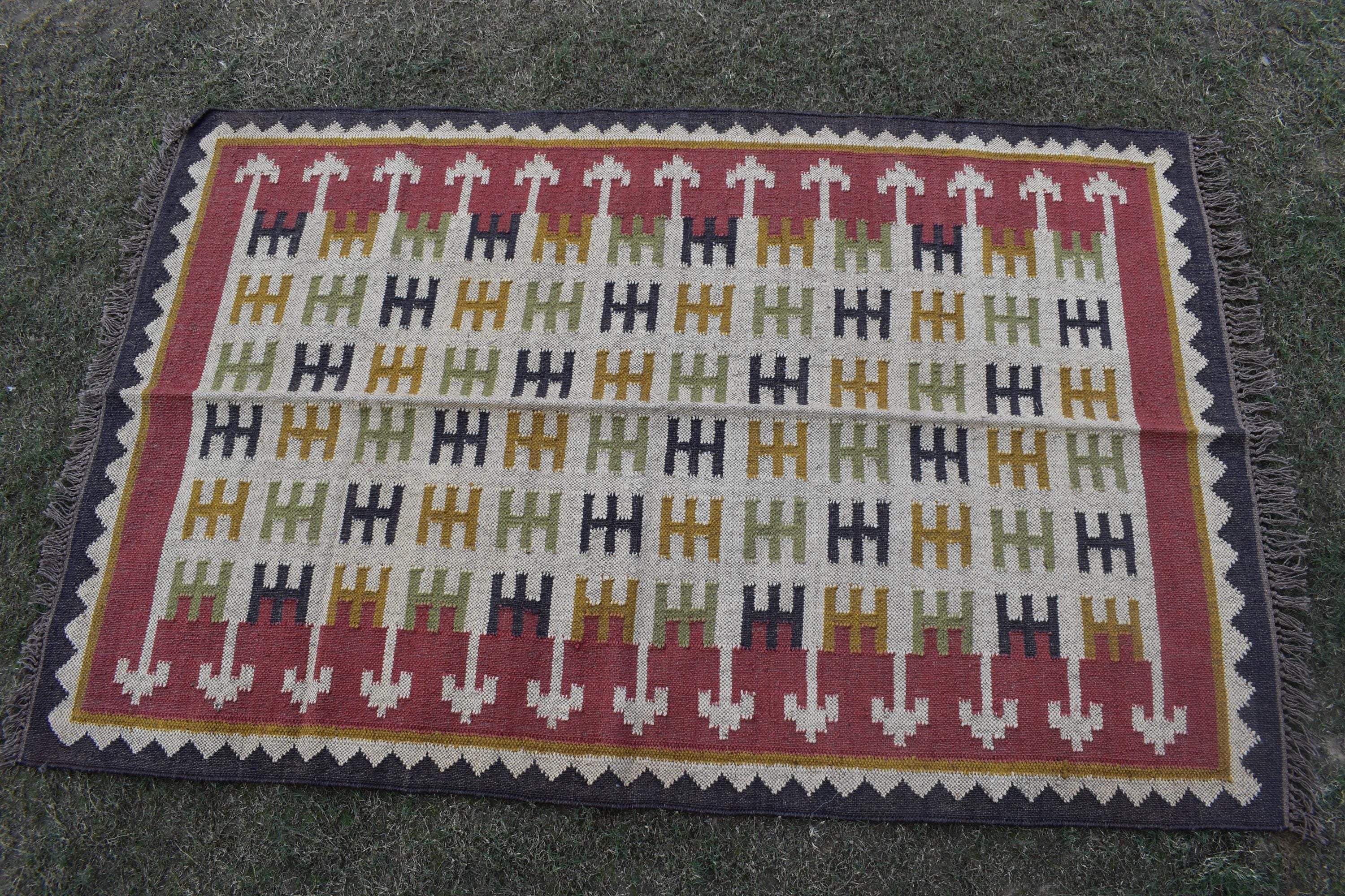 Minimalist Bohemian Kilim Rug Handmade Wool Jute Tribal Flat Weave Reversible Room Decor Rug Southwestern Tribal Rug