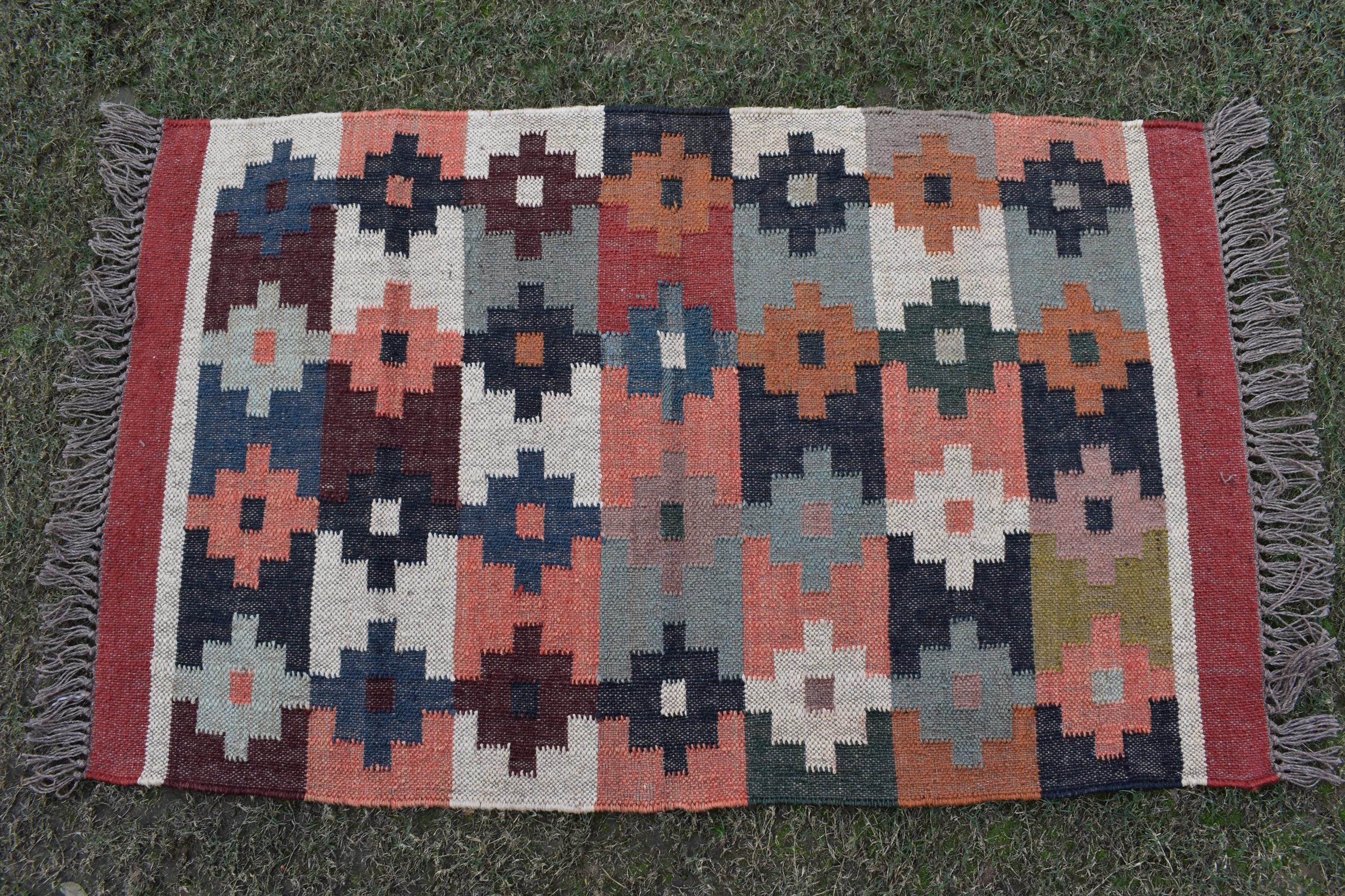 Handwoven Wool Kilim Area Rug | Tribal Diamond Medallion Pattern | Rustic Boho Flatweave Rug | Ethnic Home Decor | Handwoven Wool Rug