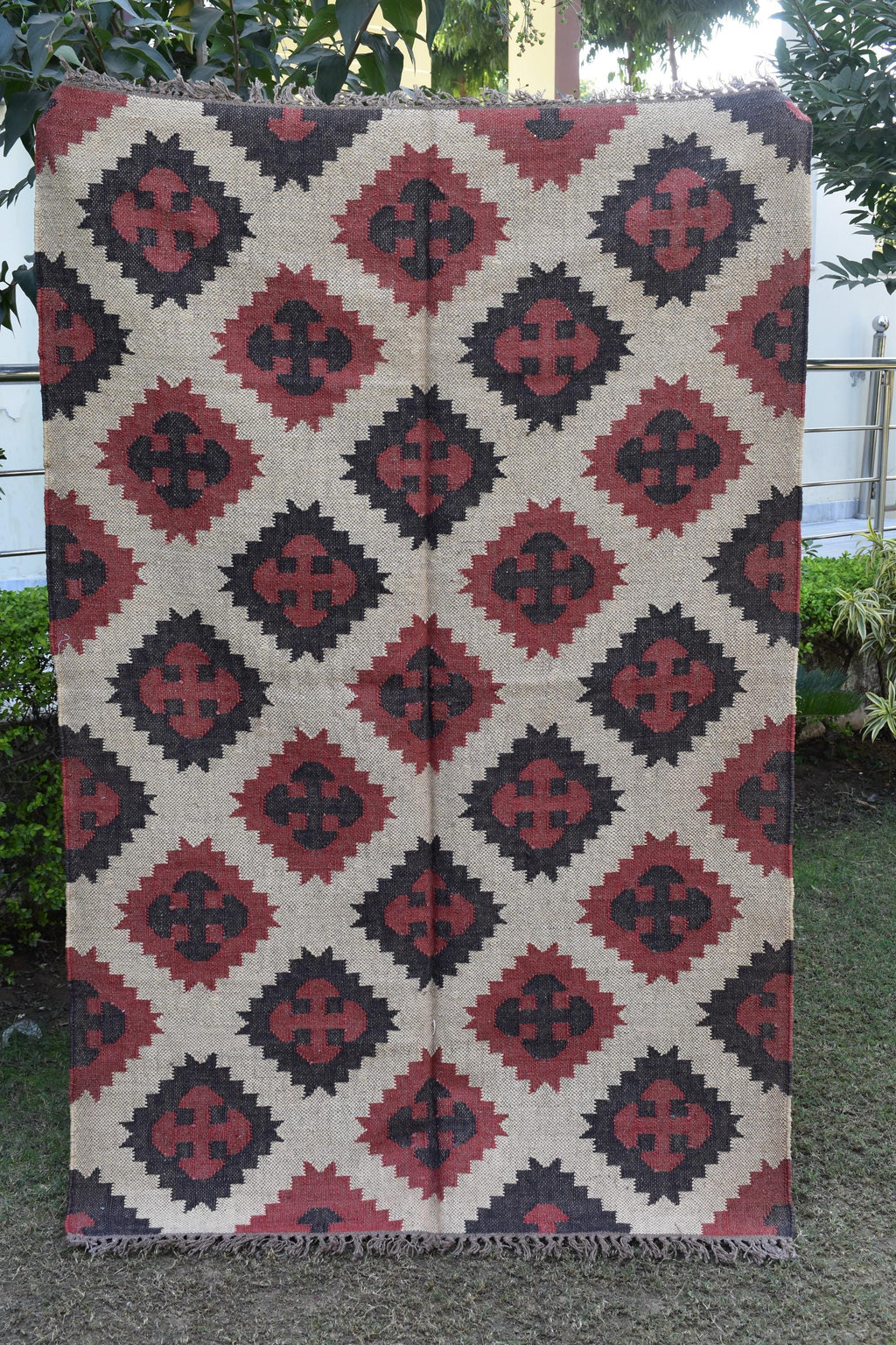 Handwoven Wool Jute Kilim Rug | Tribal Diamond Medallion Pattern | Boho Vintage Area Rug for Living Room & Bedroom Reversible Flat Weave Rug